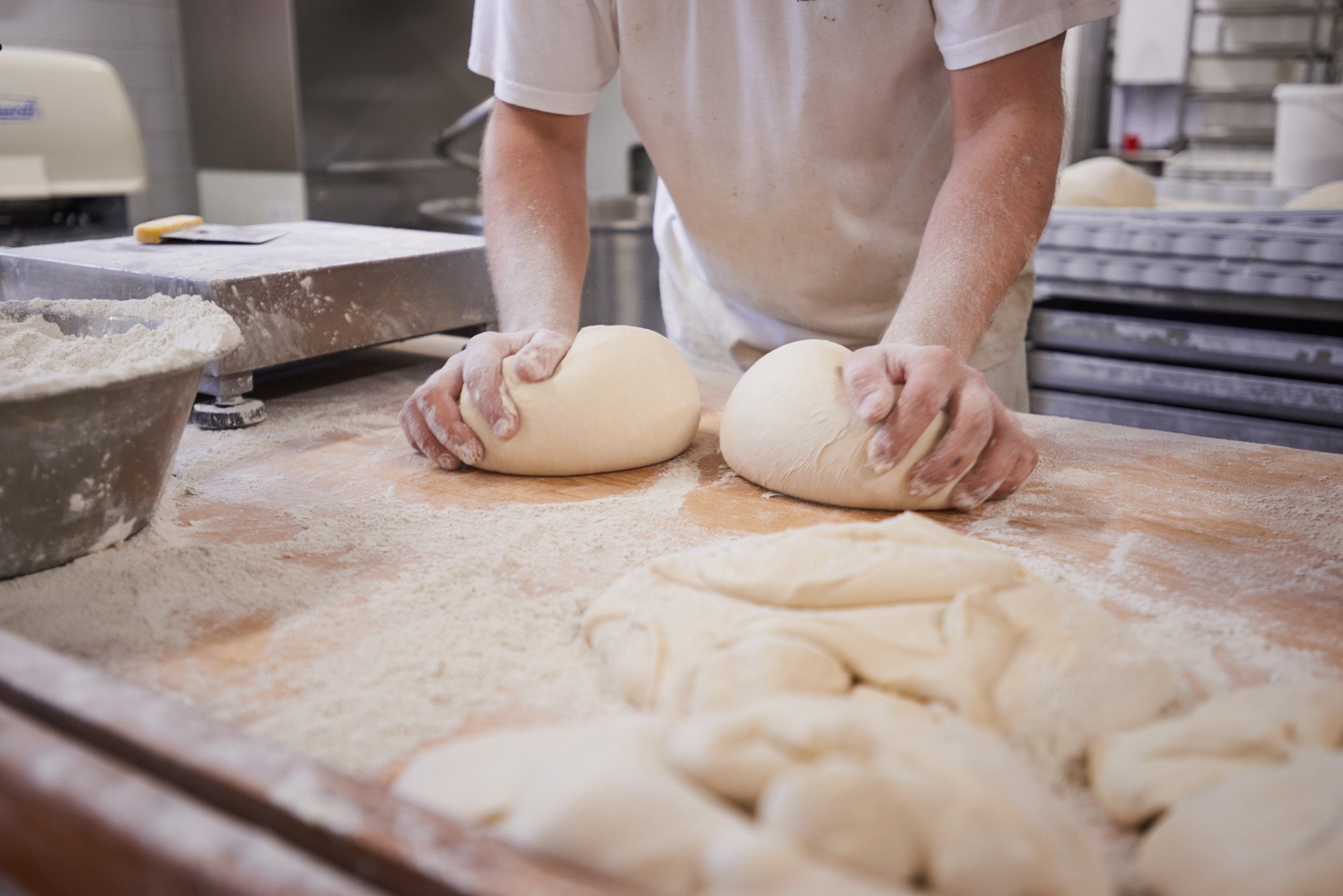 Bei Bäckerei Wippler steht das Handwerk auf der Tagesordnung. (Foto: Bäckerei Wippler)